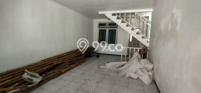 Disewakan! Rumah 5 Kamar Tidur &
3 Kamar Mandi di Araya, Malang Disewakan! Rumah 5 Kamar Tidur &
3 Kamar Mandi di Araya, Malang