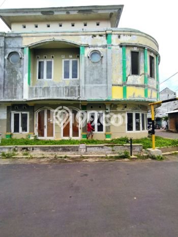 HARGA SPESIAL! Ruko di Soekarno Hatta, Luas 200m², Jalan Utama HARGA SPESIAL! Ruko di Soekarno Hatta, Luas 200m², Jalan Utama