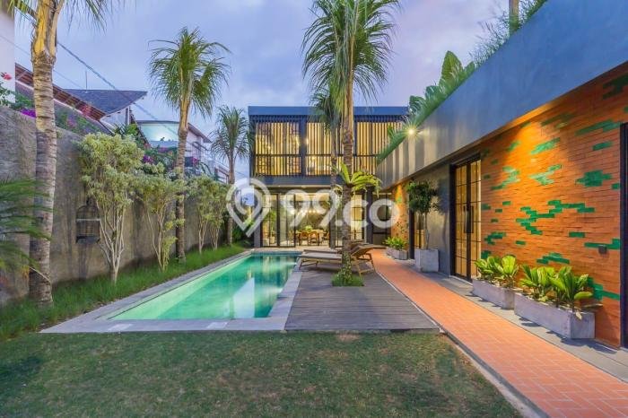 Vila Terawat Kawasan , Luas 363m2m², Lingkungan Tenang dan aman Vila Terawat Kawasan , Luas 363m2m², Lingkungan Tenang dan aman