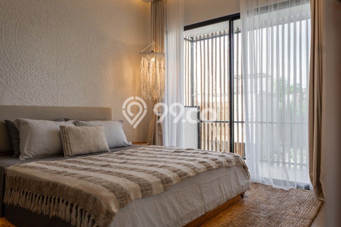 Vila Kawasan , Area 170m2m², Lingkungan Nyaman Vila Kawasan , Area 170m2m², Lingkungan Nyaman