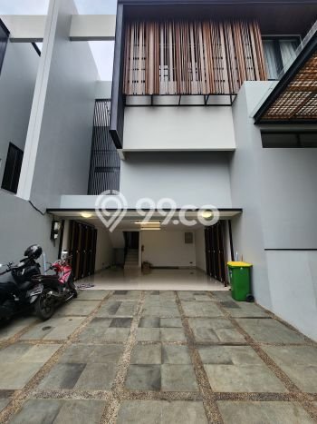 Rumah Luxury Modern Tanpa Renovasi di Kemang Jakarta Selatan Rumah Luxury Modern Tanpa Renovasi di Kemang Jakarta Selatan
