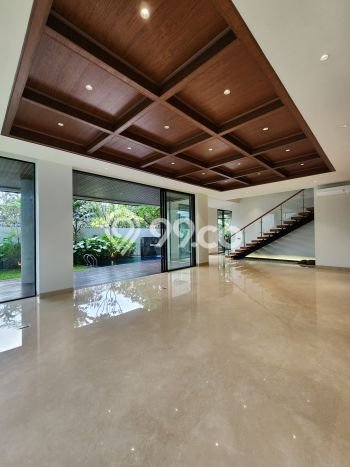 Rumah Luxury Modern Tanpa Renovasi di Kemang Jakarta Selatan Rumah Luxury Modern Tanpa Renovasi di Kemang Jakarta Selatan