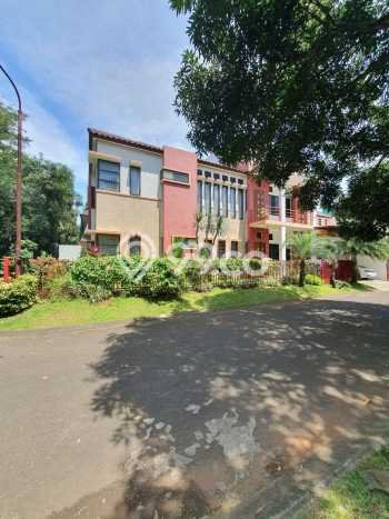 Jual Rumah Luas Elegan Dengan View Eksklusif di Bintaro, Tangerang Selatan Jual Rumah Luas Elegan Dengan View Eksklusif di Bintaro, Tangerang Selatan