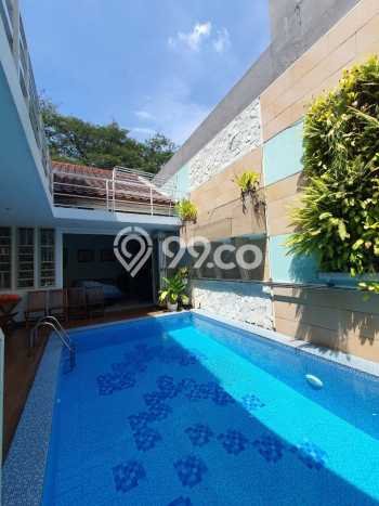 Jual Rumah Luas Elegan Dengan View Eksklusif di Bintaro, Tangerang Selatan Jual Rumah Luas Elegan Dengan View Eksklusif di Bintaro, Tangerang Selatan