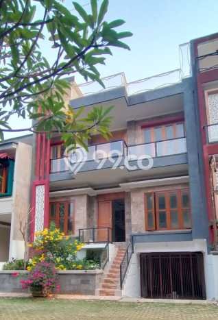 Jual Rumah Bagus Siap Huni LB 250m2 di Ciputat Timur, Tangerang Selatan Jual Rumah Bagus Siap Huni LB 250m2 di Ciputat Timur, Tangerang Selatan