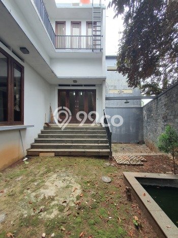 Rumah Elit Modern Siap Huni di Lebak Bulus Jakarta Selatan Rumah Elit Modern Siap Huni di Lebak Bulus Jakarta Selatan