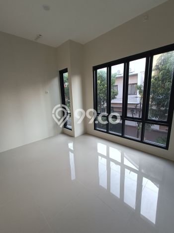 Jual Rumah Strategis Bagus Punya 3 KT di Kebayoran Lama Jakarta Selatan SHM Jual Rumah Strategis Bagus Punya 3 KT di Kebayoran Lama Jakarta Selatan SHM