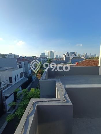 Jual Rumah Strategis Bagus Punya 3 KT di Kebayoran Lama Jakarta Selatan SHM Jual Rumah Strategis Bagus Punya 3 KT di Kebayoran Lama Jakarta Selatan SHM