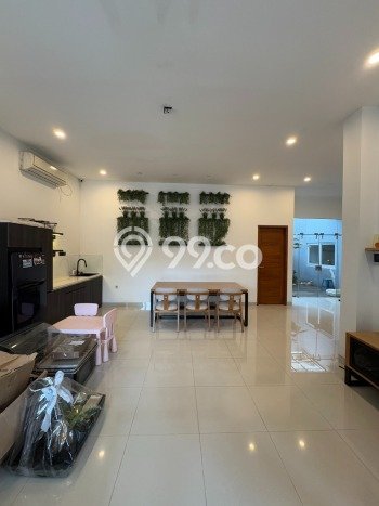 Dijual Rumah Mewah Megah Dengan View Cantik di Tanjung Barat, Jakarta Selatan Dijual Rumah Mewah Megah Dengan View Cantik di Tanjung Barat, Jakarta Selatan