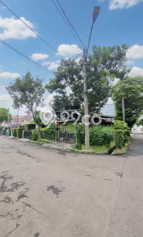 Jual Rumah Eksklusif 4 KT di Bintaro, Tangerang Selatan Jual Rumah Eksklusif 4 KT di Bintaro, Tangerang Selatan