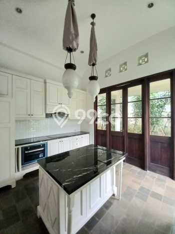 Dijual Rumah Elit Exclusive di Menteng, Jakarta Pusat Dijual Rumah Elit Exclusive di Menteng, Jakarta Pusat