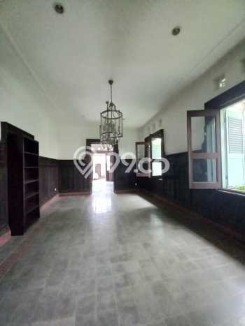 Dijual Rumah Elit Exclusive di Menteng, Jakarta Pusat Dijual Rumah Elit Exclusive di Menteng, Jakarta Pusat