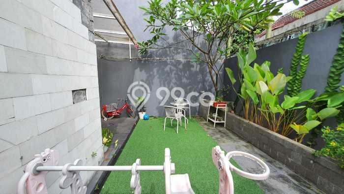 Rumah Modern 3 KT di Rempoa Tangerang Selatan Semi Furnished Rumah Modern 3 KT di Rempoa Tangerang Selatan Semi Furnished