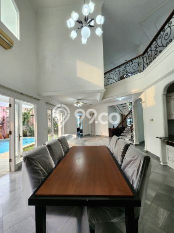 Ready to Use! Premium House LT 450m2 Desain Elegan di Ampera Ready to Use! Premium House LT 450m2 Desain Elegan di Ampera