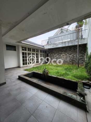 Rumah Mewah LB 389m2 Siap Pakai Desain Elegan di Cipete, Jakarta Selatan Rumah Mewah LB 389m2 Siap Pakai Desain Elegan di Cipete, Jakarta Selatan