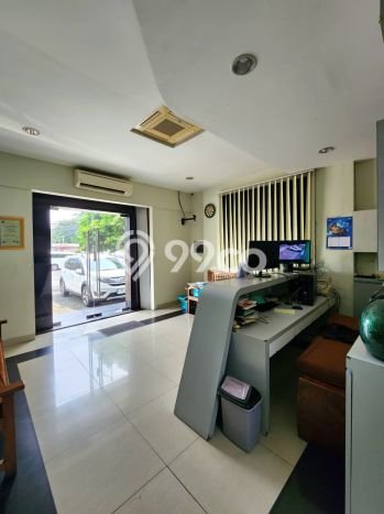 Ruko Dijual Lokasi Emas di Tebet Luas 525m2 Ruko Dijual Lokasi Emas di Tebet Luas 525m2