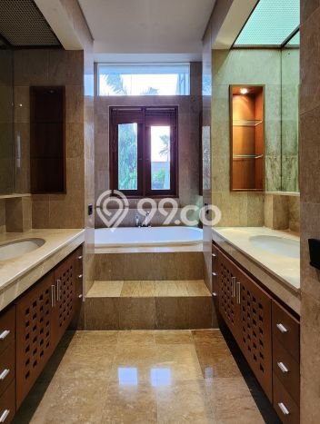 Rumah Elit Modern Siap Huni di Kemang Jakarta Selatan Rumah Elit Modern Siap Huni di Kemang Jakarta Selatan