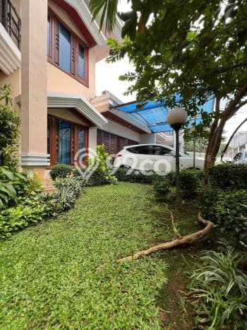 For Sale Rumah Mewah Exclusive di Kebayoran Lama, Jakarta Selatan For Sale Rumah Mewah Exclusive di Kebayoran Lama, Jakarta Selatan