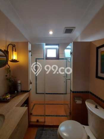 Hunian Mewah LB 300m2 Siap Huni Desain Elegan di Bintaro, Tangerang Selatan Hunian Mewah LB 300m2 Siap Huni Desain Elegan di Bintaro, Tangerang Selatan
