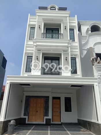 For Sale Rumah Elit Exclusive di Jagakarsa, Jakarta Selatan For Sale Rumah Elit Exclusive di Jagakarsa, Jakarta Selatan