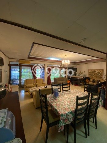 Rumah Mewah Siap Huni LT 410m2 di Kebayoran Baru, Jakarta Selatan Rumah Mewah Siap Huni LT 410m2 di Kebayoran Baru, Jakarta Selatan