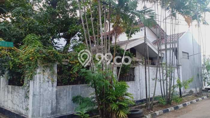 Ready to Use! Luxury House LT 288m2 Desain Elegan di Pulomas Ready to Use! Luxury House LT 288m2 Desain Elegan di Pulomas