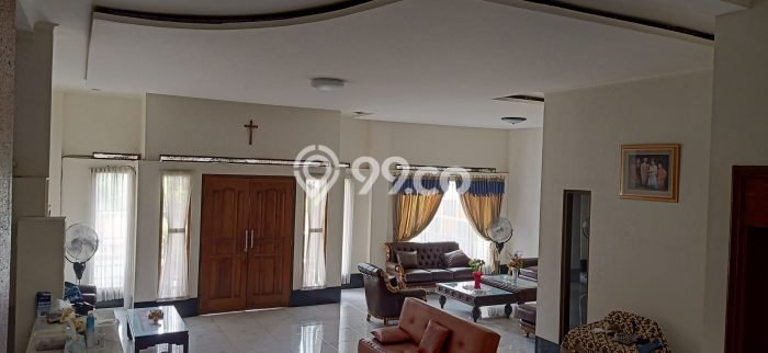 Rumah Luxury Modern Tanpa Renovasi di Pondok Kelapa Jakarta Timur Rumah Luxury Modern Tanpa Renovasi di Pondok Kelapa Jakarta Timur