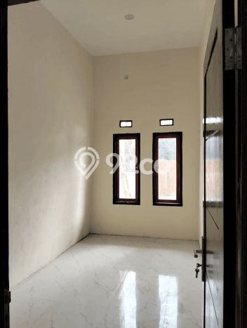 For Sale! Luxury House LT 82m2 Desain Elegan di Harapan Indah For Sale! Luxury House LT 82m2 Desain Elegan di Harapan Indah
