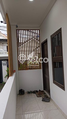 Rumah Kost Dijual Lokasi Menteng, Jakarta Pusat, 4 Kamar Tidur, 4 Kamar Mandi, 120m2 Rumah Kost Dijual Lokasi Menteng, Jakarta Pusat, 4 Kamar Tidur, 4 Kamar Mandi, 120m2