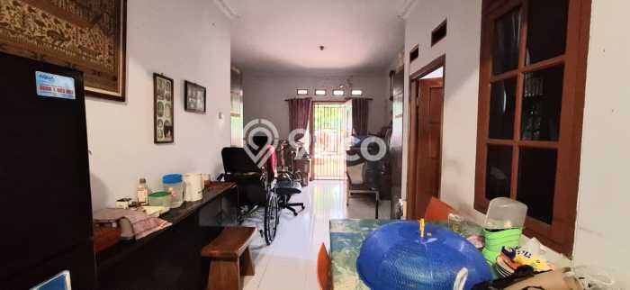 Jual Rumah Strategis Bagus Punya 2 KT di Medan Satria Bekasi SHM Jual Rumah Strategis Bagus Punya 2 KT di Medan Satria Bekasi SHM