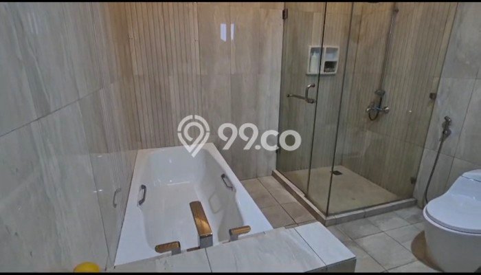 Hunian Elit LB 400m2 Siap Pakai Desain Elegan di Harapan Indah, Bekasi Hunian Elit LB 400m2 Siap Pakai Desain Elegan di Harapan Indah, Bekasi