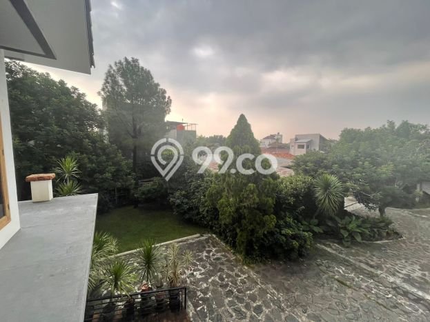 Hunian Mewah Dijual LT 1626m2 di Kramat Jati, Jakarta Timur Hunian Mewah Dijual LT 1626m2 di Kramat Jati, Jakarta Timur