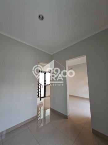 Dijual Rumah Modern 2 KT di Summarecon Crown Gading, Bekasi Dijual Rumah Modern 2 KT di Summarecon Crown Gading, Bekasi