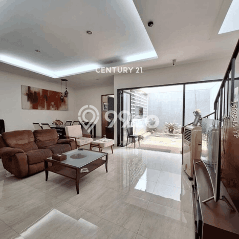 Lokasi strategis! Rumah siap pakai disewakan di Ciputat LB 187m2 Lokasi strategis! Rumah siap pakai disewakan di Ciputat LB 187m2