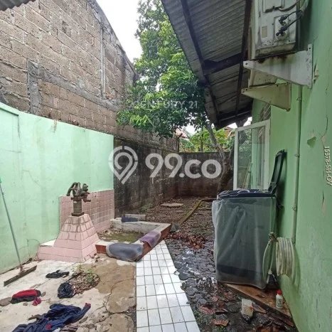 Rumah Mewah LB 200m2 Siap Pakai Desain Elegan di Bintaro, Tangerang Selatan Rumah Mewah LB 200m2 Siap Pakai Desain Elegan di Bintaro, Tangerang Selatan