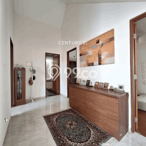 Lokasi strategis! Rumah siap pakai disewakan di Ciputat LB 187m2 Lokasi strategis! Rumah siap pakai disewakan di Ciputat LB 187m2