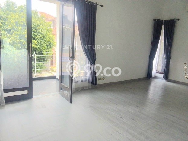 Rumah Mewah LB 220m2 Siap Huni Desain Elegan di BSD City, Tangerang Rumah Mewah LB 220m2 Siap Huni Desain Elegan di BSD City, Tangerang