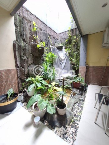 Rumah Elit Modern Siap Huni di Sektor 6 - Bintaro Tangerang Selatan Rumah Elit Modern Siap Huni di Sektor 6 - Bintaro Tangerang Selatan