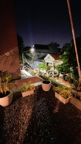 Rumah Luxury Modern Siap Huni di Pondok Indah Jakarta Selatan Rumah Luxury Modern Siap Huni di Pondok Indah Jakarta Selatan