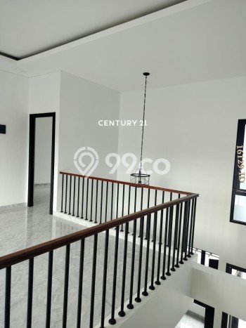 Jual Rumah Luas Elegan Dengan View Eksklusif di Sektor 3 - Bintaro, Tangerang Selatan Jual Rumah Luas Elegan Dengan View Eksklusif di Sektor 3 - Bintaro, Tangerang Selatan