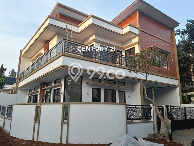 Ready to Use! Premium House LT 218m2 Desain Modern di BSD City Ready to Use! Premium House LT 218m2 Desain Modern di BSD City