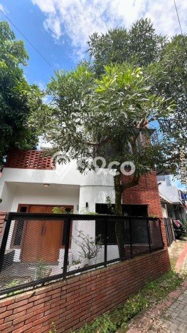 Rumah Minimalis 2 KT di Bintaro Jakarta Selatan Rumah Minimalis 2 KT di Bintaro Jakarta Selatan