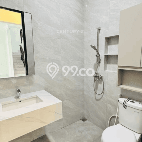 Hunian Elit LB 162m2 Siap Pakai Desain Elegan di Sektor 5 - Bintaro, Tangerang Selatan Hunian Elit LB 162m2 Siap Pakai Desain Elegan di Sektor 5 - Bintaro, Tangerang Selatan