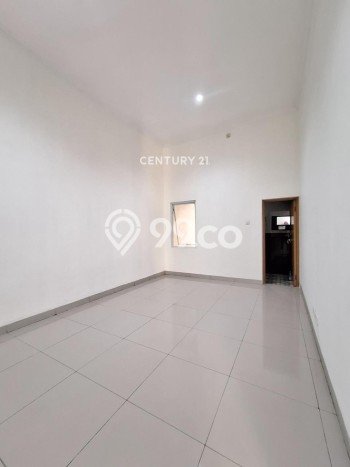 Rumah Elit Modern Tanpa Renovasi di BSD City Tangerang Rumah Elit Modern Tanpa Renovasi di BSD City Tangerang