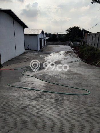 Gudang Disewa di Tangerang Selatan dengan LB 336m2 Area Komersial Ramai Gudang Disewa di Tangerang Selatan dengan LB 336m2 Area Komersial Ramai