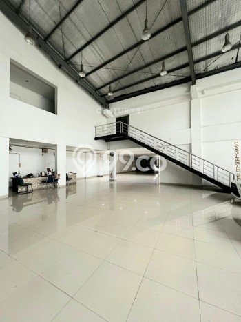 Unit Kantor Dijual di Jakarta Selatan LT 744m2 & LB 1000m2 Unit Kantor Dijual di Jakarta Selatan LT 744m2 & LB 1000m2
