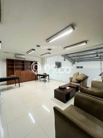 Unit Kantor Dijual di Jakarta Selatan LT 744m2 & LB 1000m2 Unit Kantor Dijual di Jakarta Selatan LT 744m2 & LB 1000m2