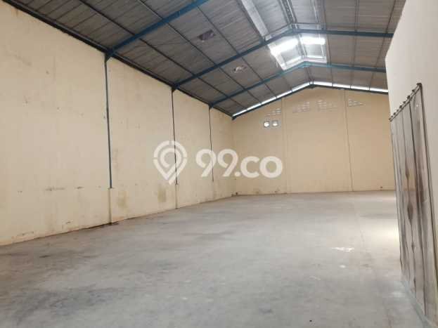 Area Ramai! Gudang Dijual di Kosambi untuk Bisnis Luas Bangunan 550m2 Area Ramai! Gudang Dijual di Kosambi untuk Bisnis Luas Bangunan 550m2