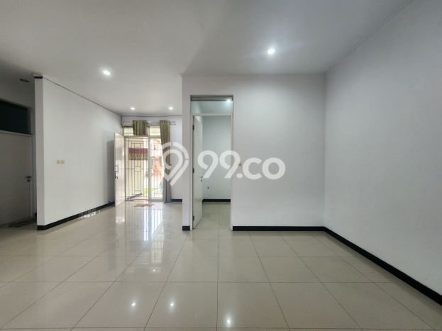 Disewakan Rumah Harga Terjangkau di Taman Kopo Indah Bandung Punya 3 Kamar Tidur Disewakan Rumah Harga Terjangkau di Taman Kopo Indah Bandung Punya 3 Kamar Tidur