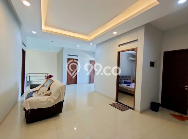 Rumah Mewah Siap Huni LT 375m2 di Batununggal, Bandung Rumah Mewah Siap Huni LT 375m2 di Batununggal, Bandung